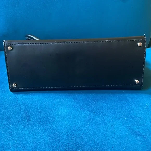 Kate Spade Large Handbag - Picture 3 of 15